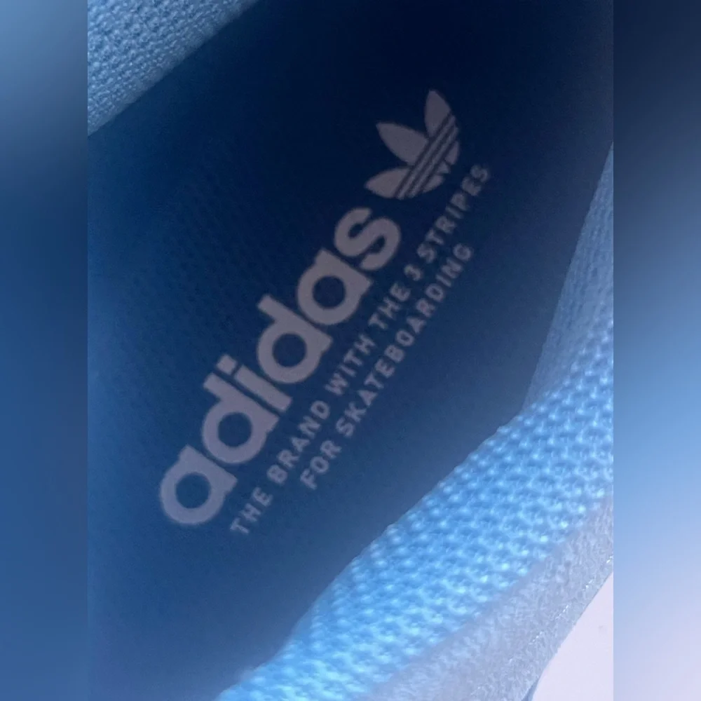 Adidas Suede Skate Boarding Tennis Shoes